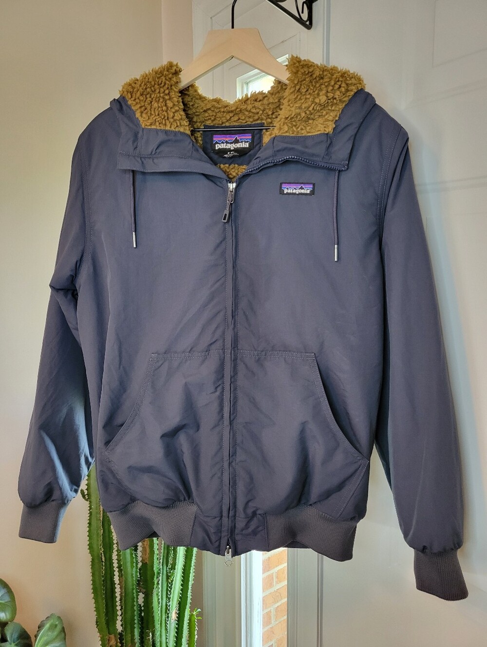 Patagonia Men's Lined Isthmus Hoody In Smolder Blue Fleece Lined Jacket, Small